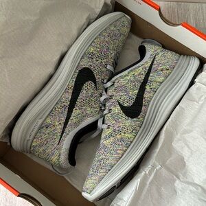 Nike flyknit lunar 1